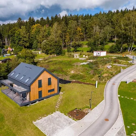 House U Hajenky 7l Lipno 伏尔塔瓦河畔利普诺