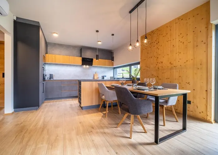 House U Hajenky 7l Lipno 伏尔塔瓦河畔利普诺