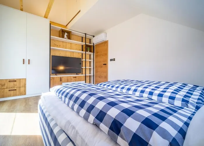 House U Hajenky 7l Lipno * 伏尔塔瓦河畔利普诺